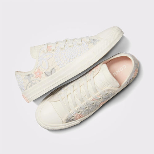 A07537C	CHUCK TAYLOR ALL STAR