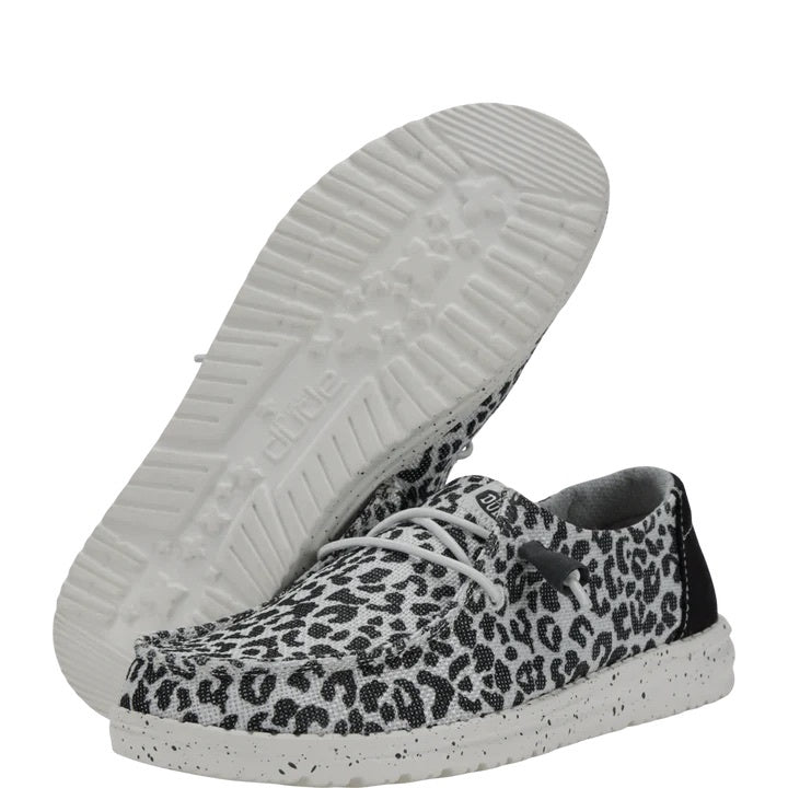 40735-097 Wendy Leopard